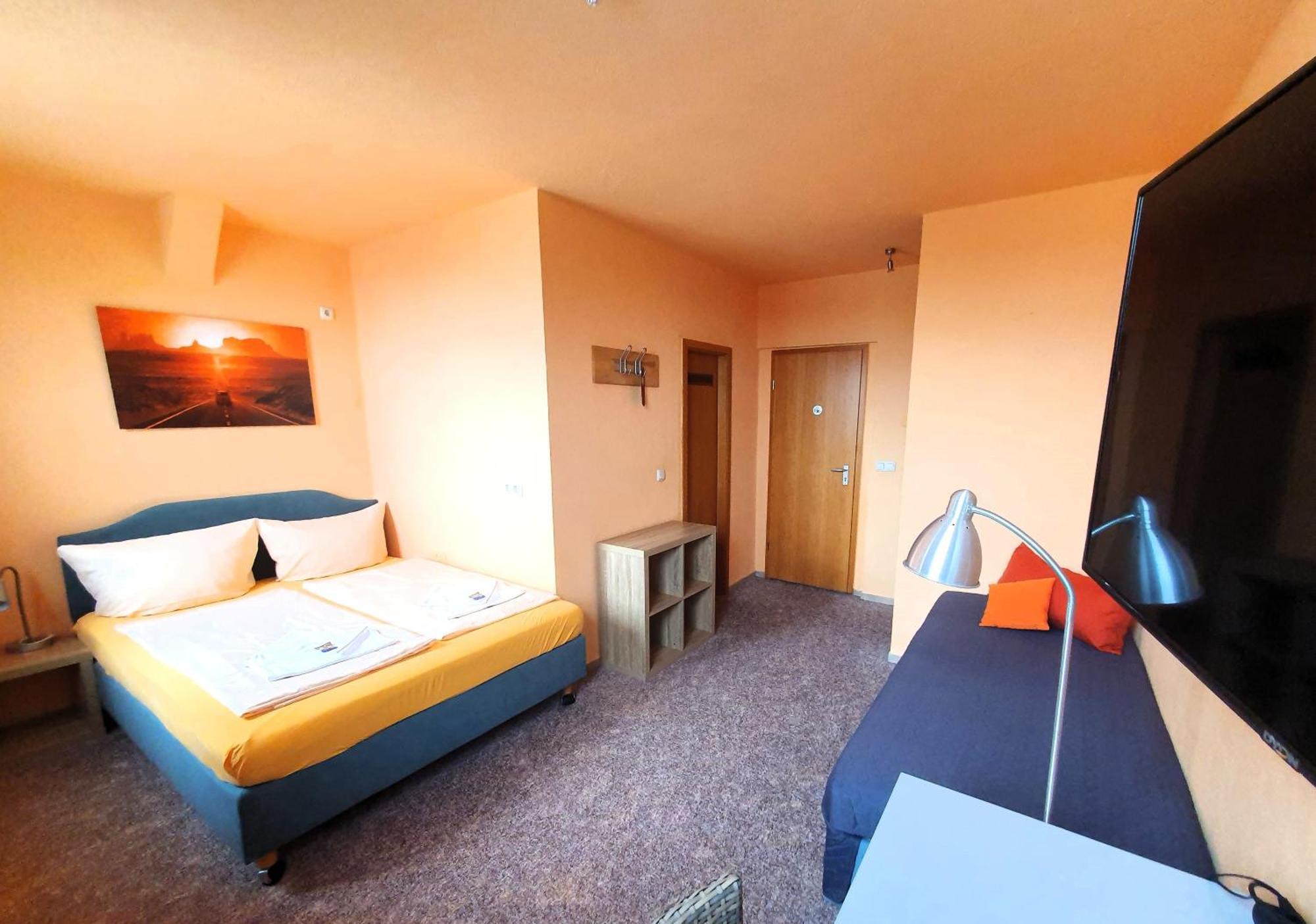 Hotel-Pension Gruene Linde Delitzsch Szoba fotó
