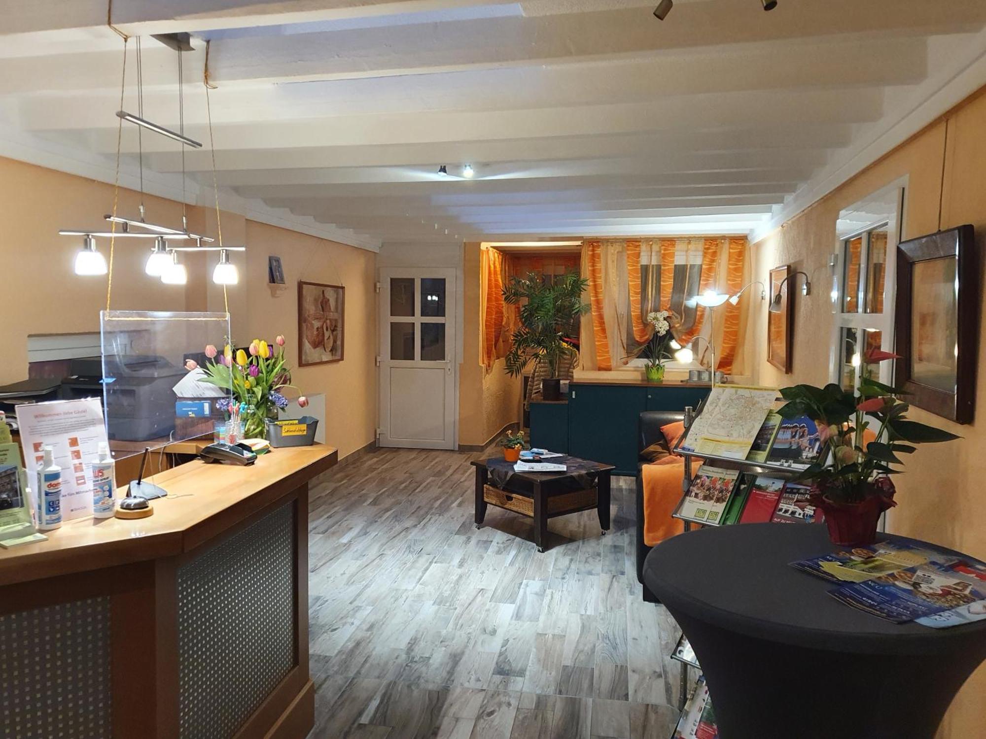 Hotel-Pension Gruene Linde Delitzsch Kültér fotó