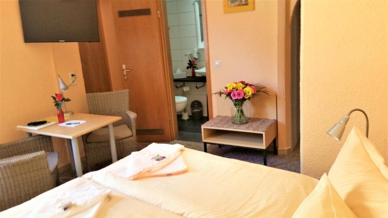 Hotel-Pension Gruene Linde Delitzsch Kültér fotó